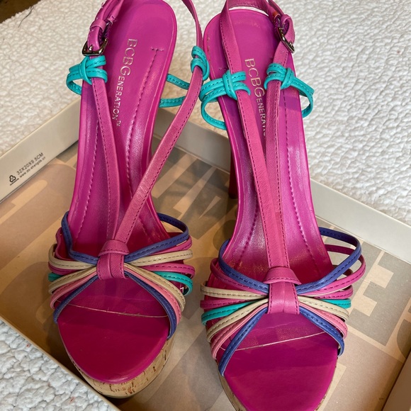 BCBG BG-Santos Multi-Color Cork Heel - Picture 6 of 12